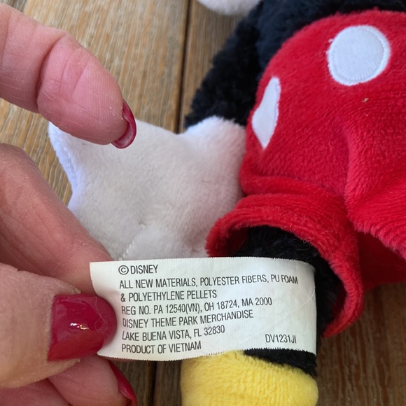 Mickey Mouse - Picture 4 of 5